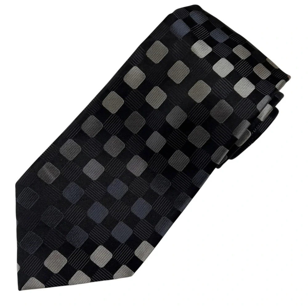 Sean John Necktie Black Gray Shadow Geometric Grid Pattern‎ 100% Silk Designer